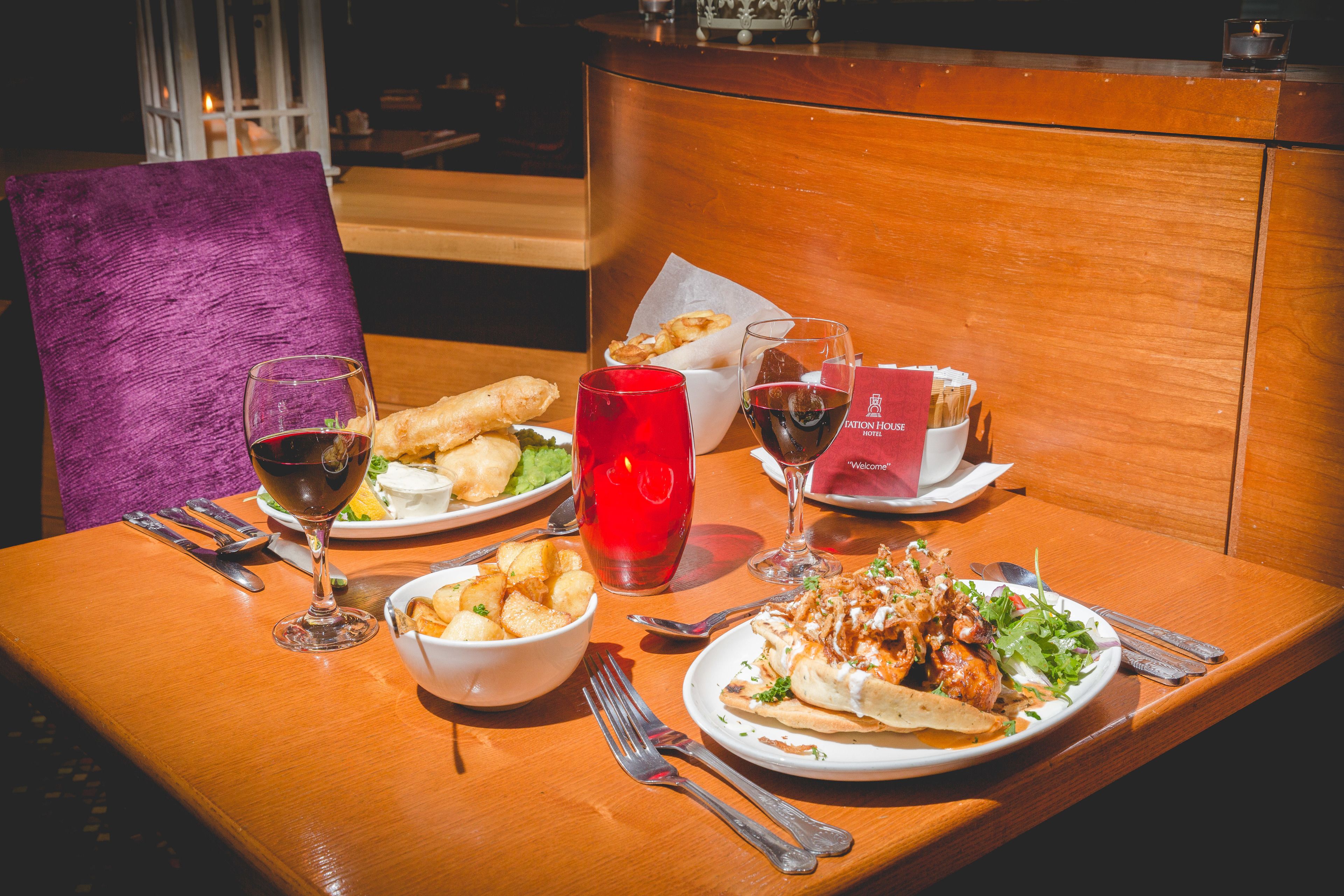 lunch and dinner served