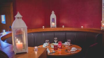 Lunch and dinner served