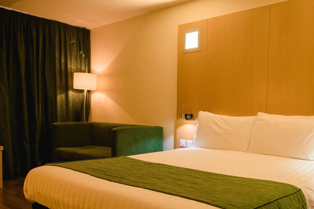 Biancheria da letto di alta qualità, una cassaforte in camera