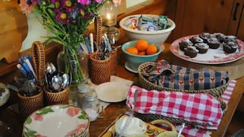 Gratis komplett frukost varje dag