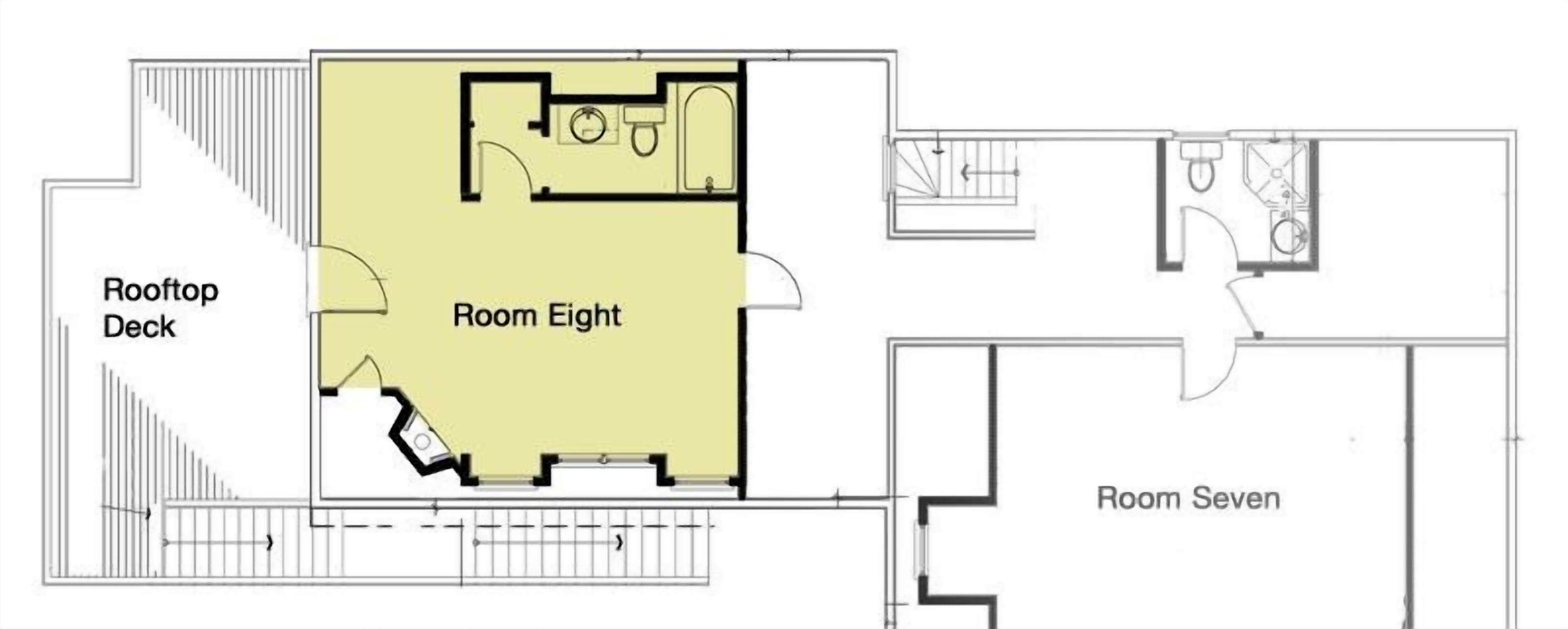 Ein Grundriss eines Hotels mit zwei Zimmern, Zimmer Acht und Zimmer Sieben, die an eine Dachterrasse angebunden sind.