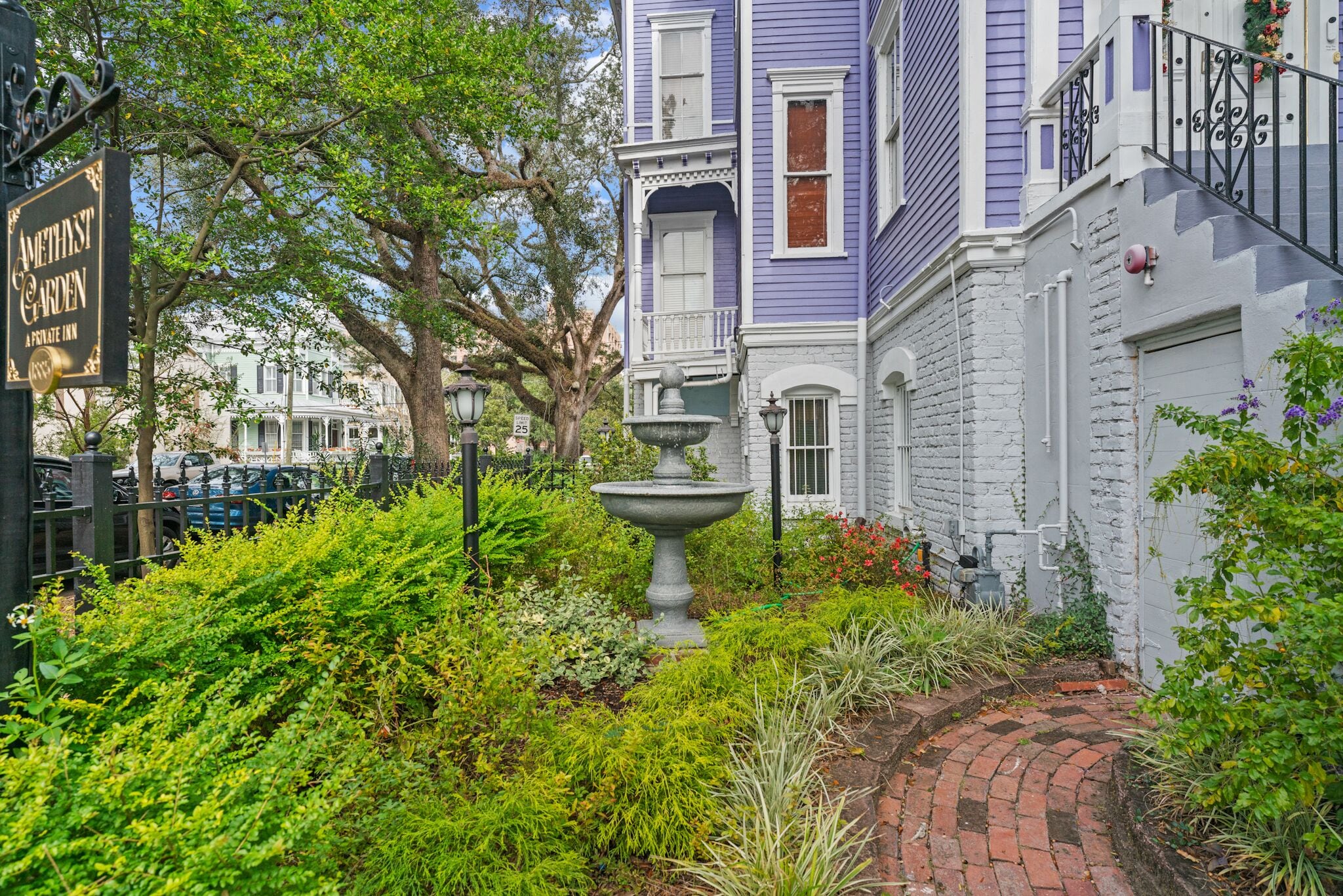 Foto - Amethyst Garden