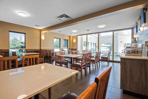Free daily buffet breakfast