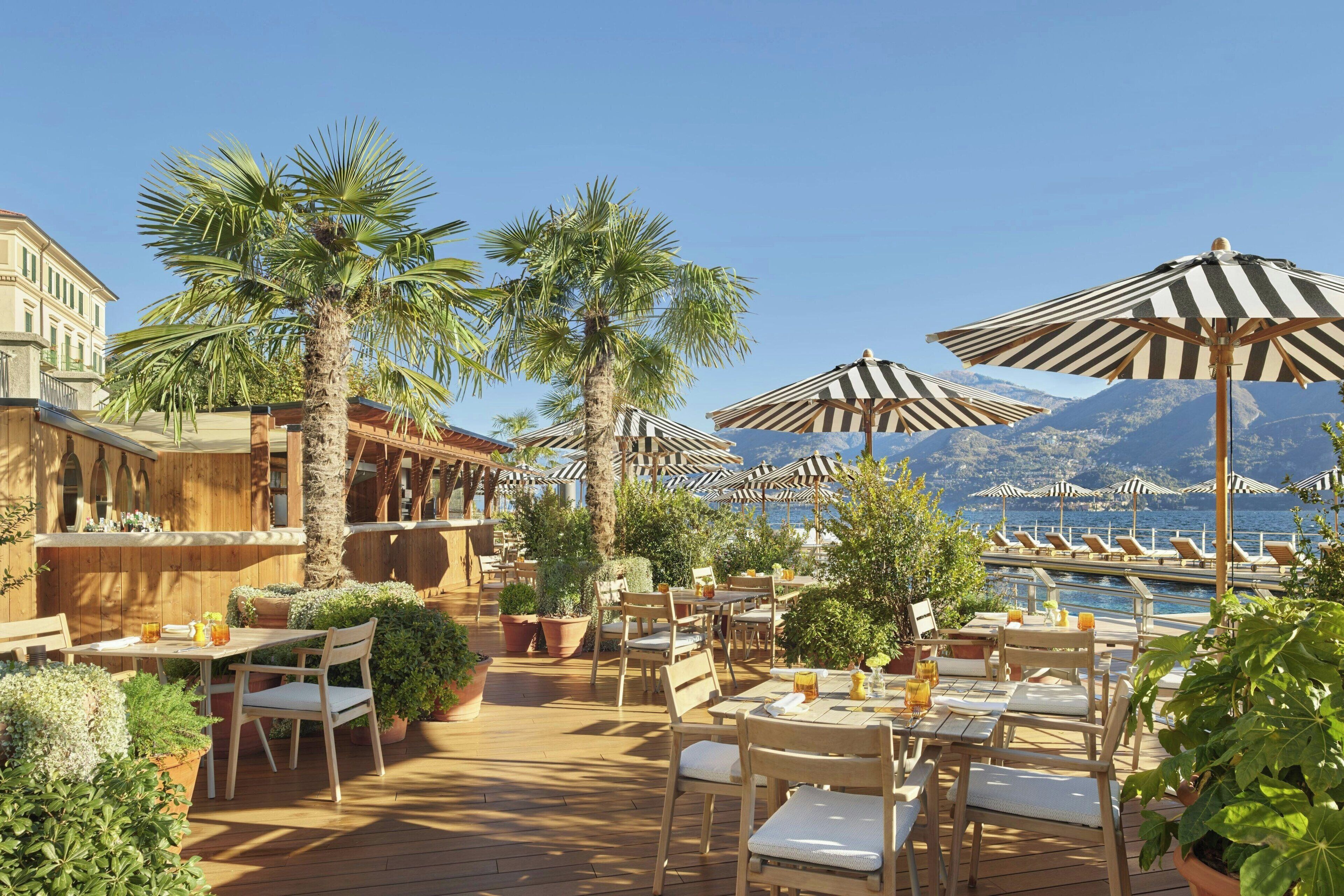 Indoor pool, seasonal outdoor pool, pool umbrellas, sun loungers