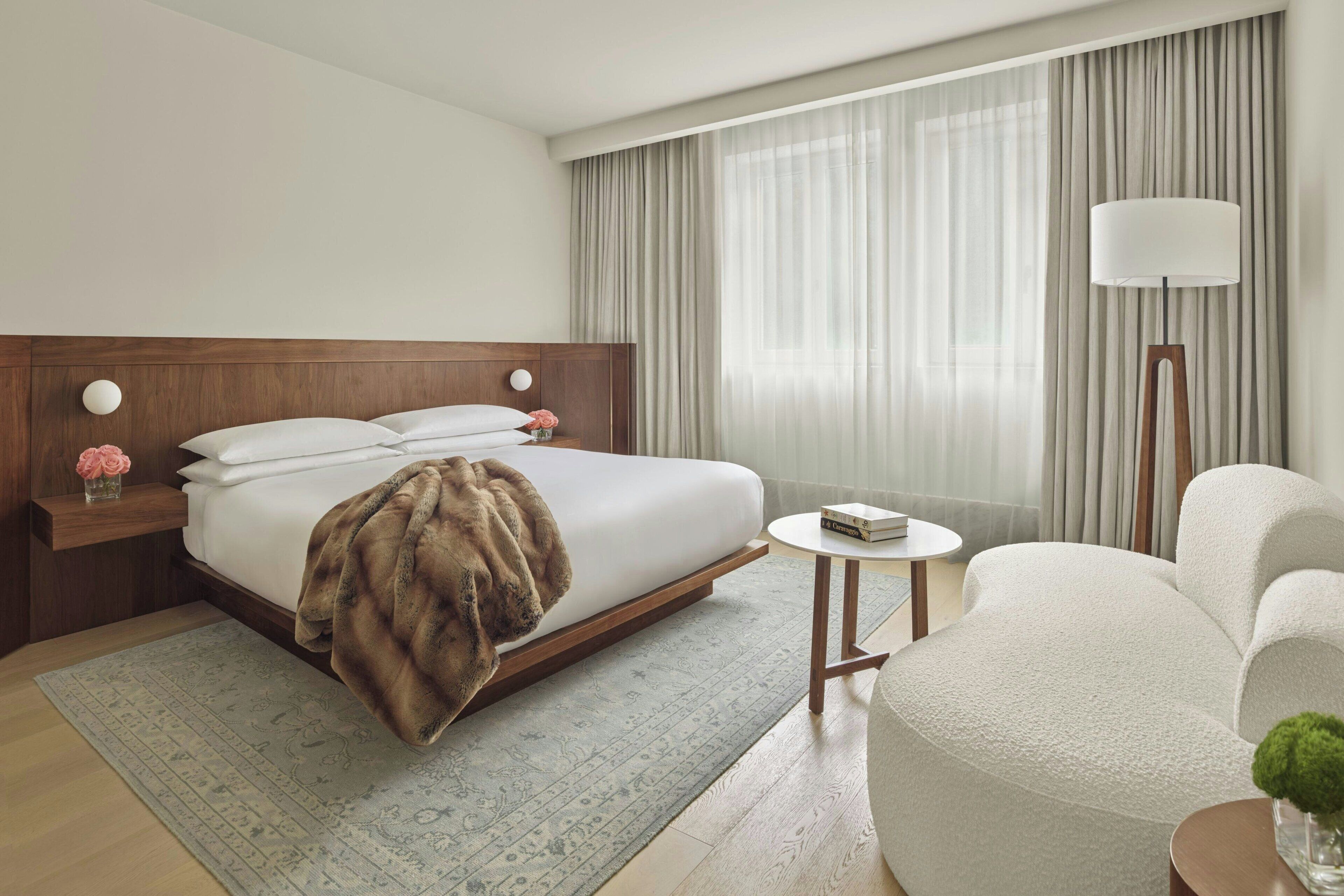 Superior Room, 1 King Bed