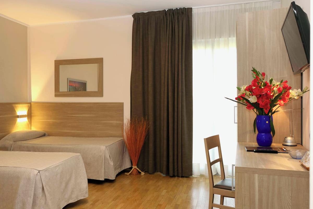 minibar, in-room safe, desk, soundproofing