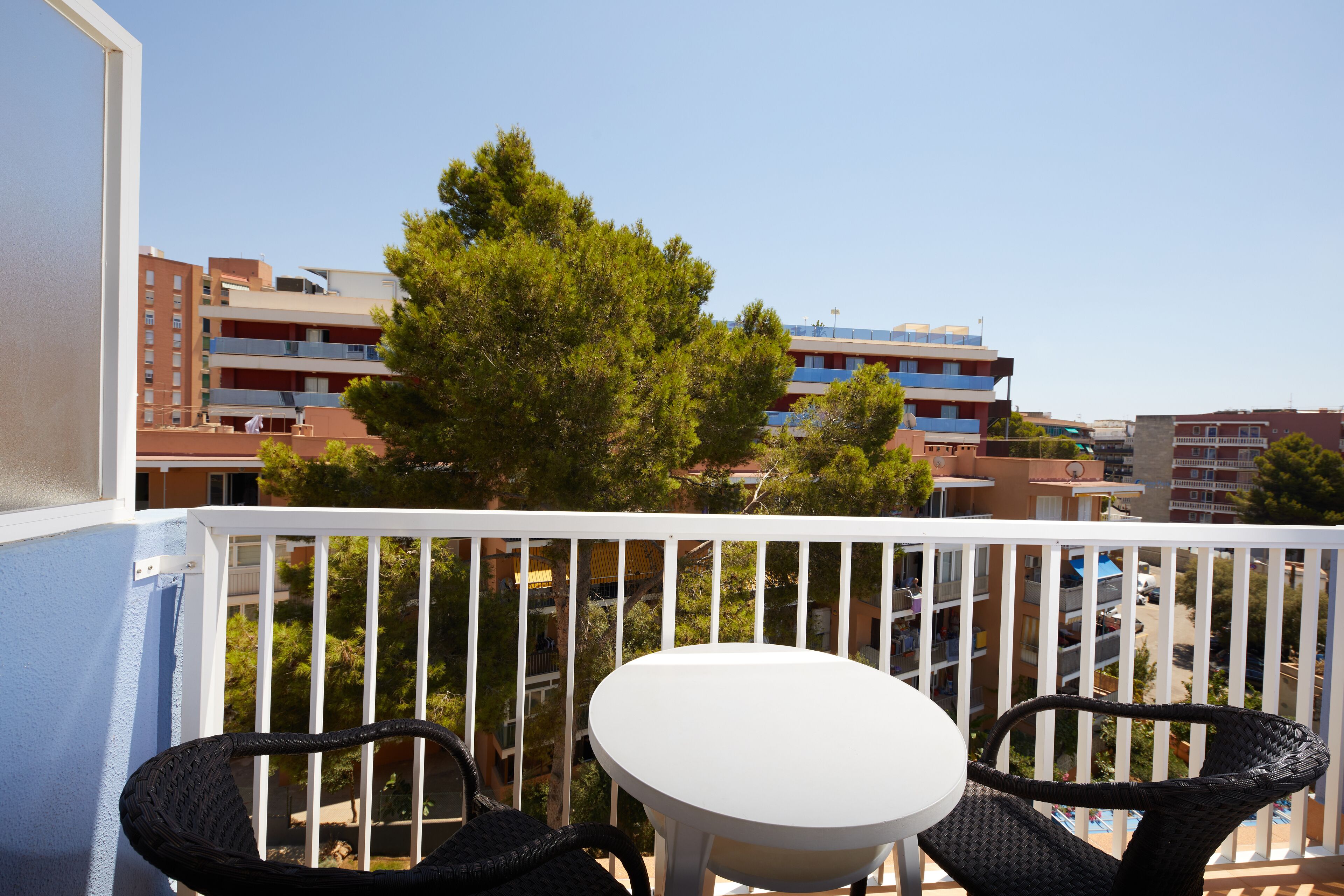 Desk, blackout drapes, free WiFi, bed sheets