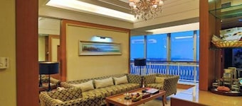 Haikou Golden Sea View Hotel