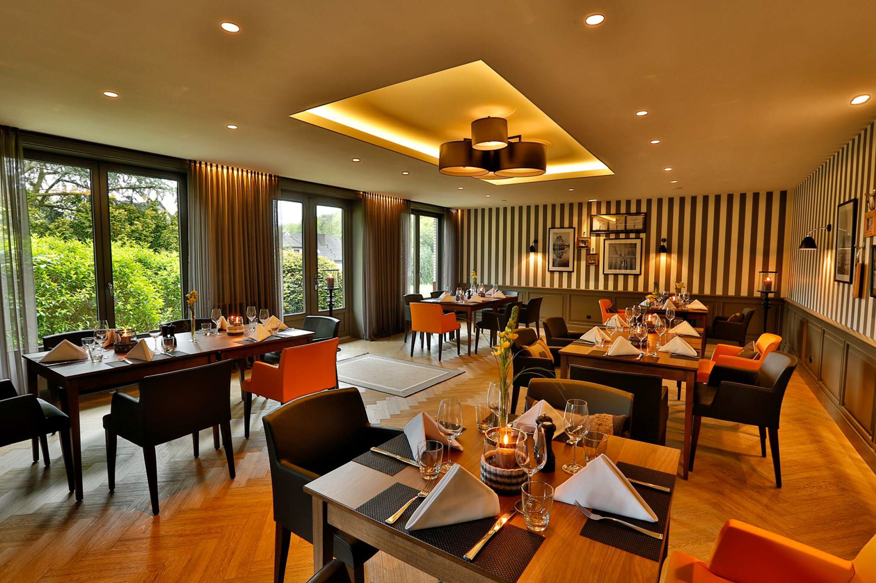 dinner served, regional cuisine, al fresco dining