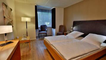 Desk, soundproofing, cots/infant beds, rollaway beds