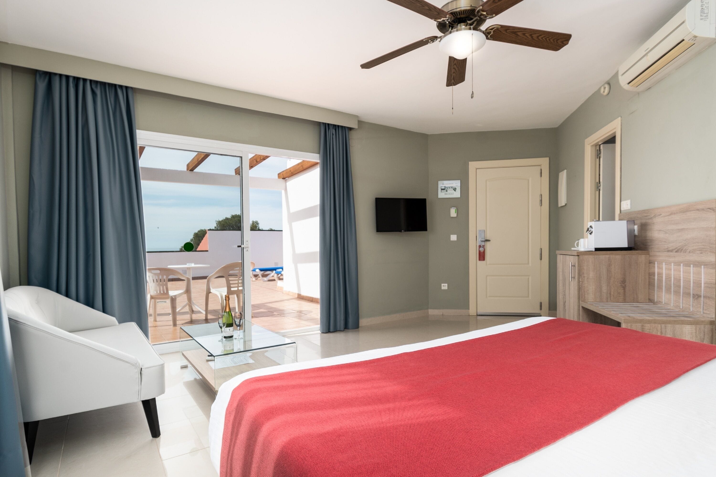 superior room, terrace, partial ocean view | memory-foam beds, minibar, in-room safe, individually furnished