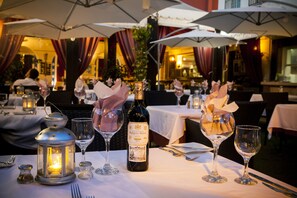 Breakfast served - Hotel Los Arcos (Nerja)