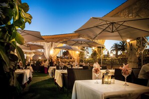 Breakfast served - Hotel Los Arcos (Nerja)