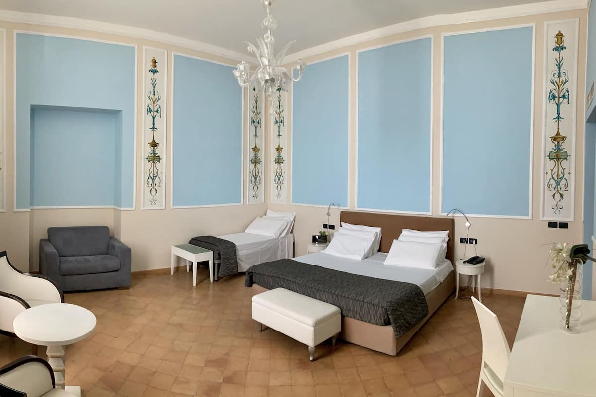 down duvets, minibar, in-room safe, desk