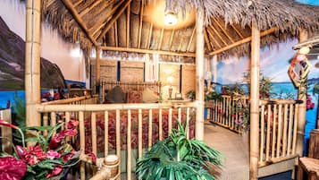 Room (Hawaiian Hideaway) | Premium bedding, individually decorated, individually furnished
