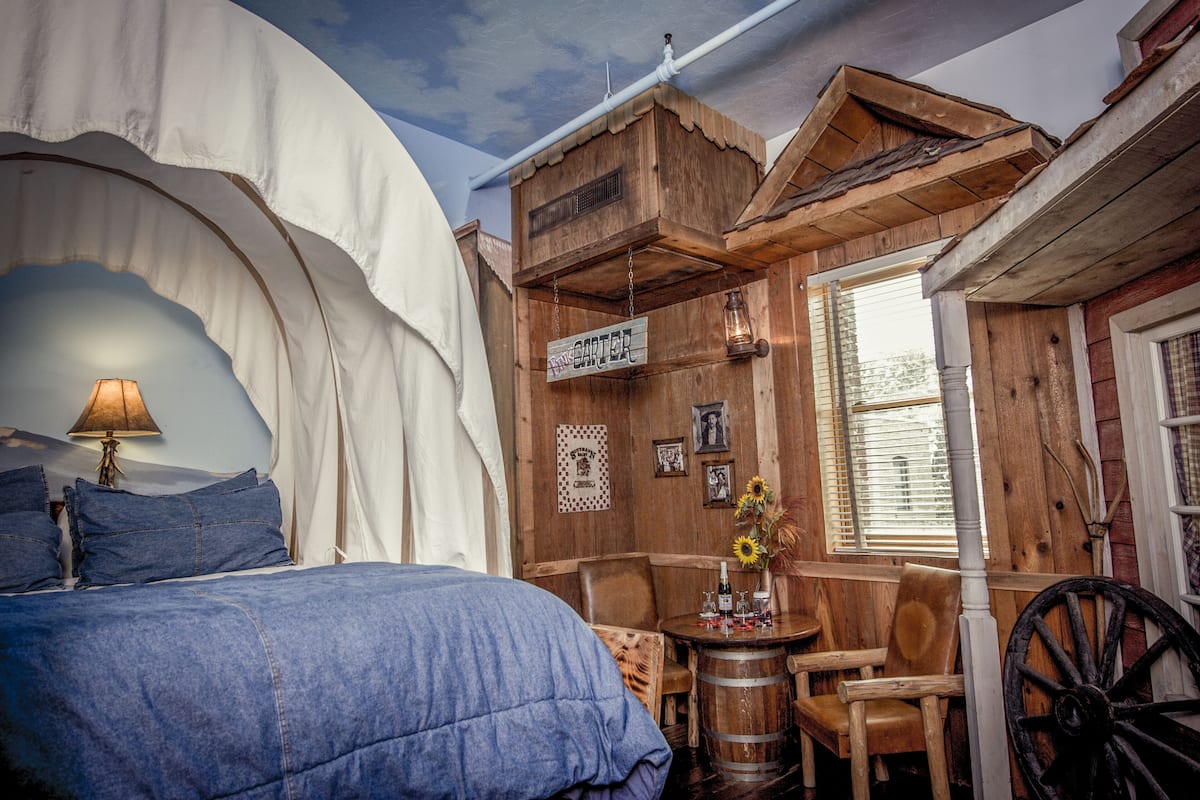 Room (Jackson Hole) | Premium bedding, individually decorated, individually furnished