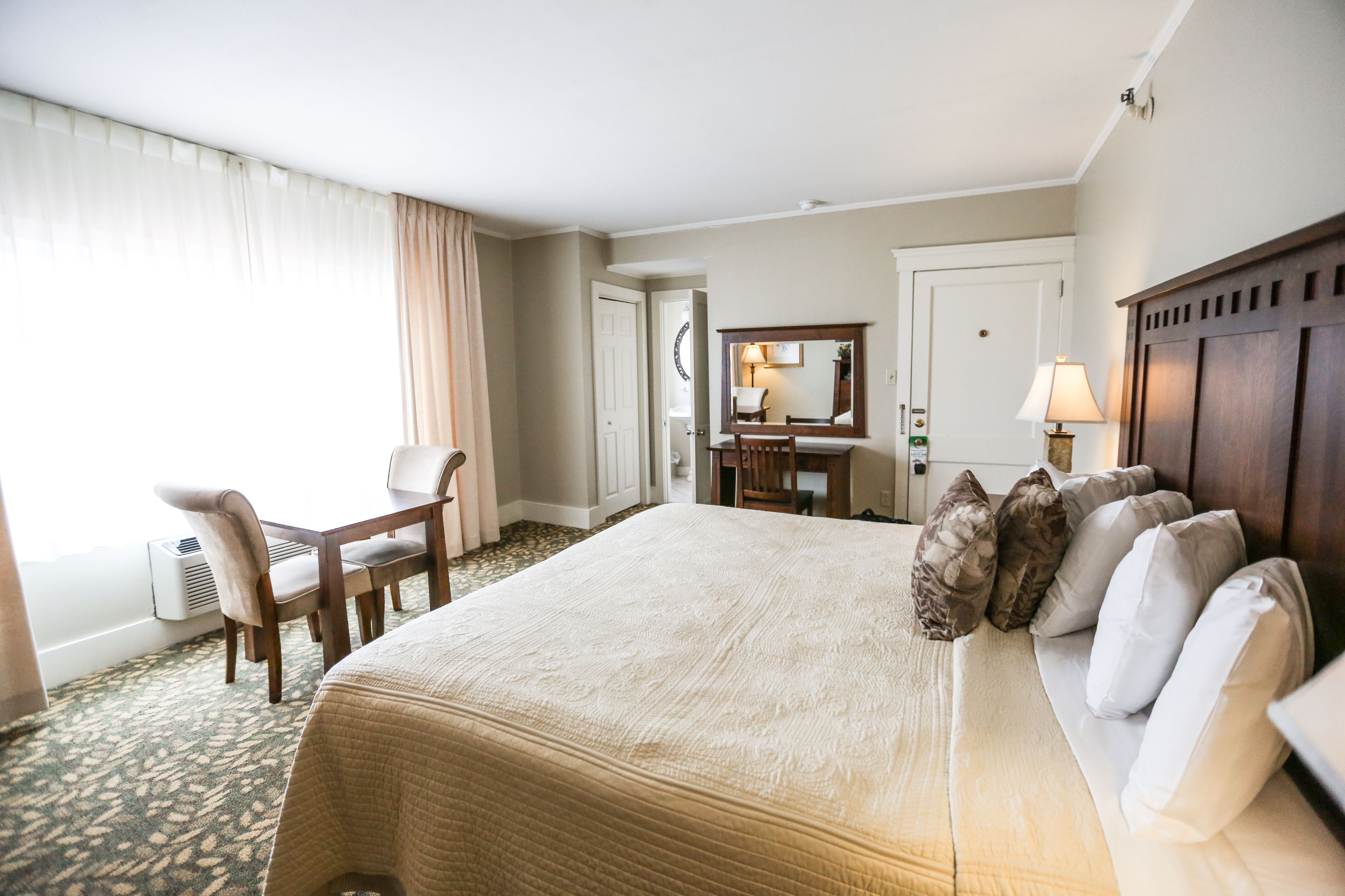 room, non smoking, private bathroom (king room) | 1 bedroom, blackout curtains, iron/ironing board, free wifi