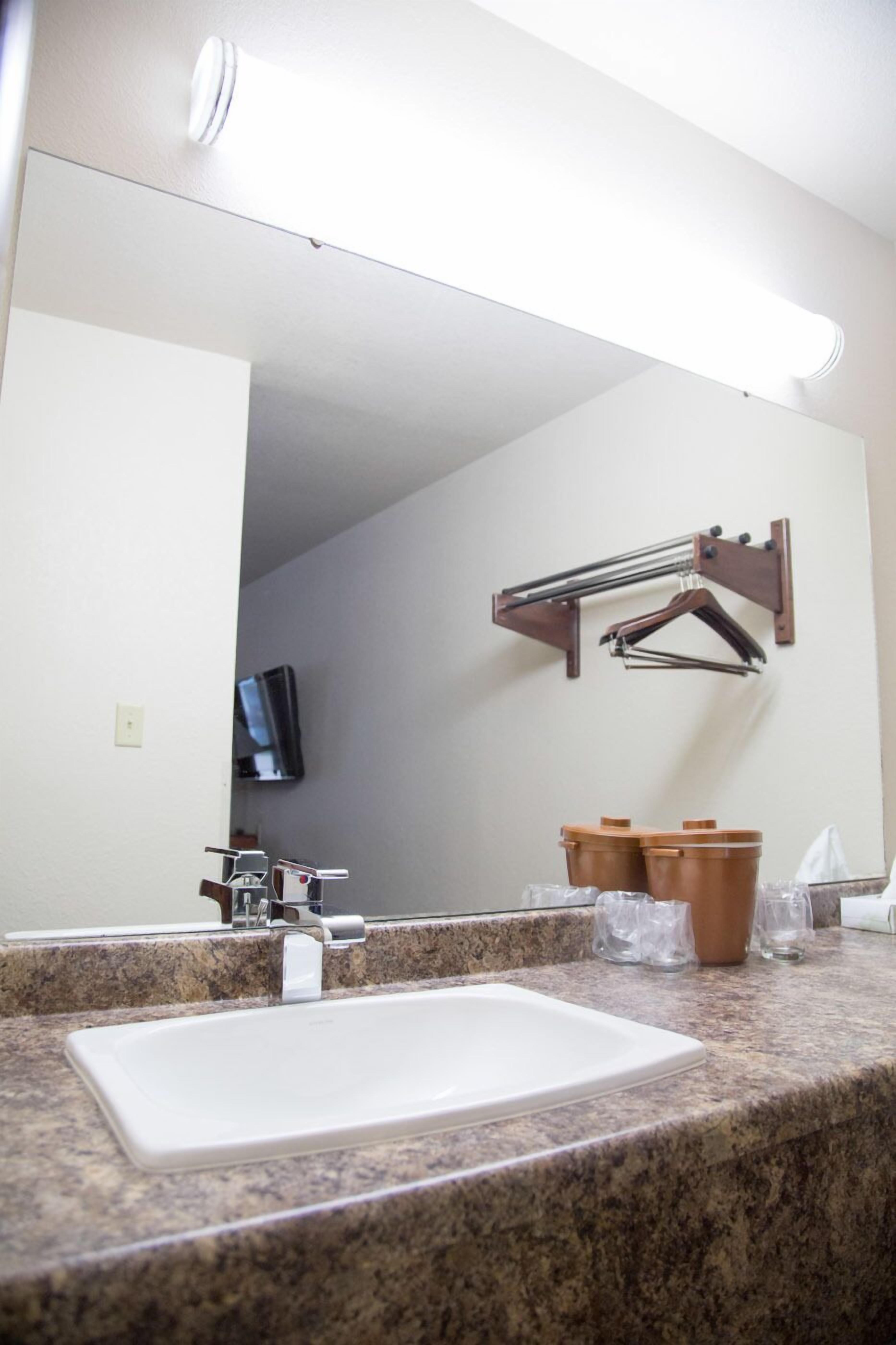 Standard-Doppelzimmer, 2 Doppelbetten | Badezimmer