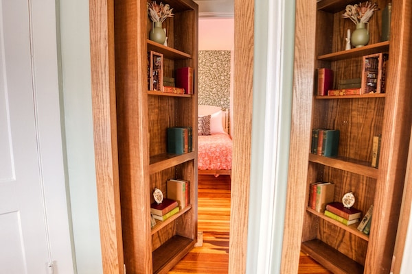 The Fox Den in the Mainhouse | 1 bedroom, premium bedding, individually decorated