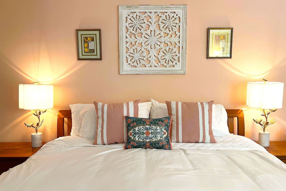 Apple Blossom in the Mainhouse | 1 bedroom, premium bedding, laptop workspace, iron/ironing board