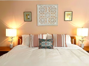 1 bedroom, premium bedding, individually decorated - The Inn at Stockbridge (Lee)