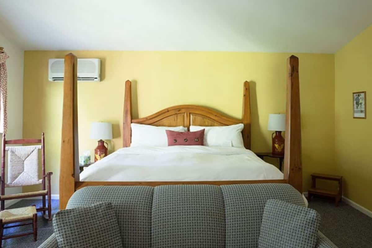 Rockwell in the Barn | 1 bedroom, premium bedding, laptop workspace, iron/ironing board