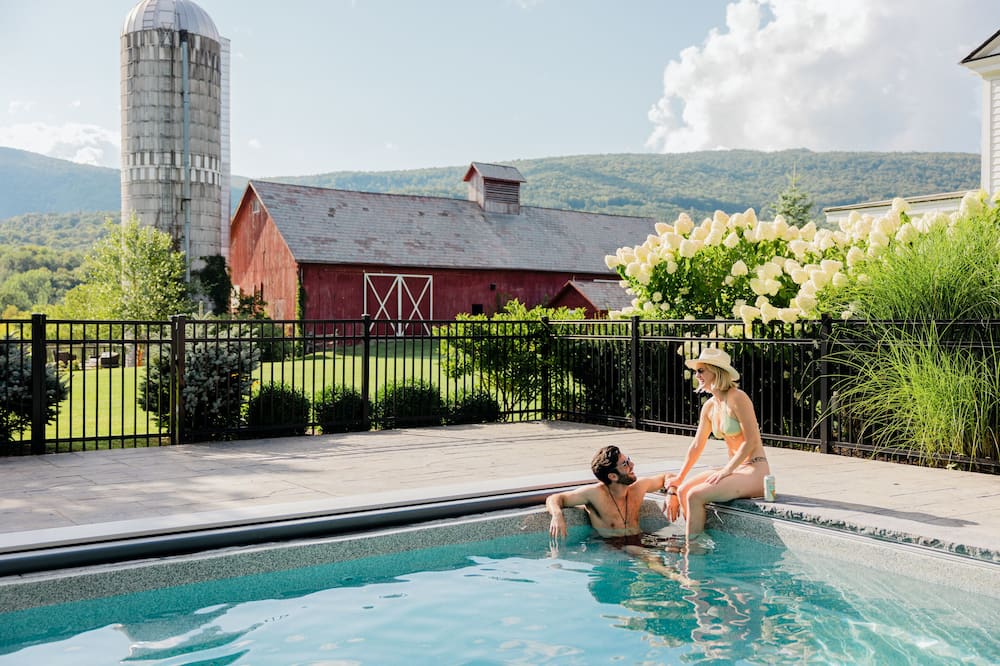 Hill Farm Inn