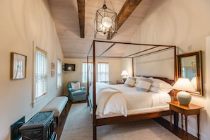 Battenkill | Individually decorated, individually furnished, iron/ironing board - Hill Farm Inn (Arlington)