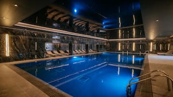 Couples treatment rooms, sauna, steam room, body treatments