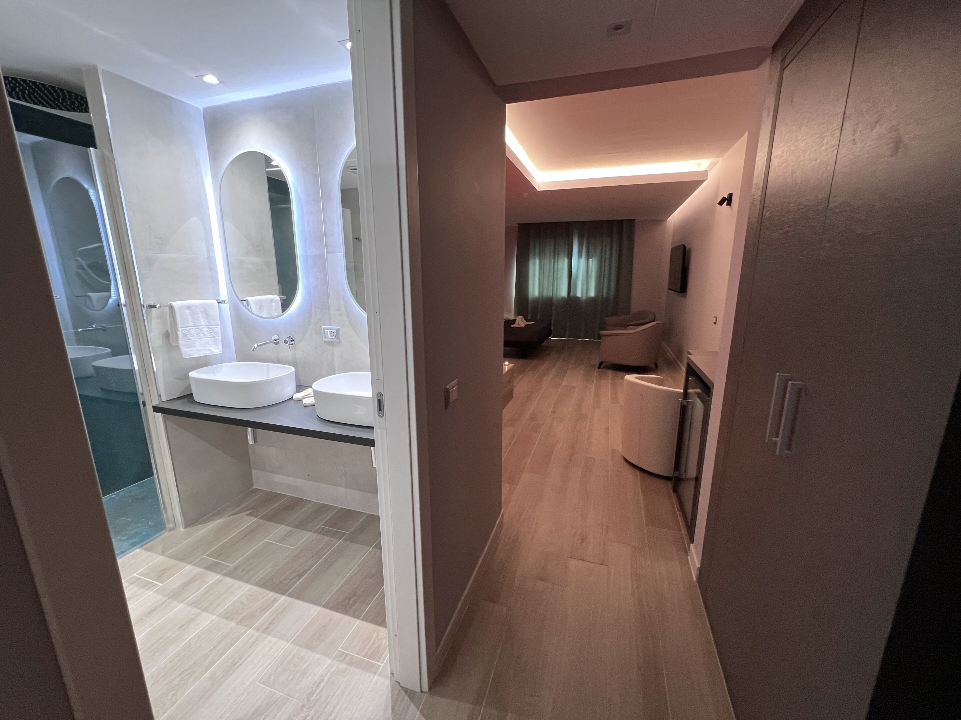 Photo - Pegasus Hotel