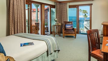 Kamer, balkon | Uitzicht op strand/zee