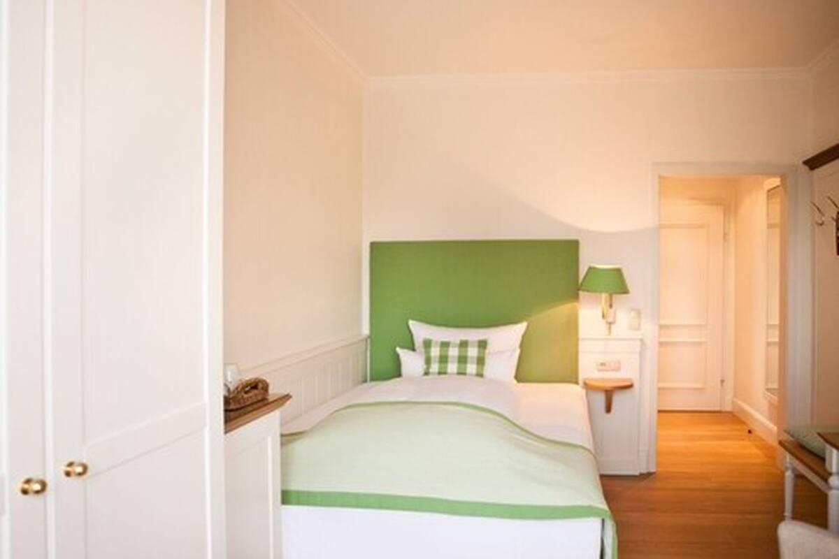 Minibar, in-room safe, desk, free cots/infant beds