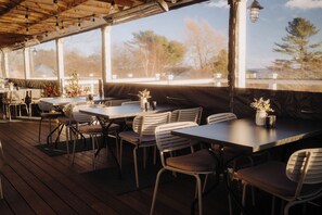 Terrace/patio - The Craignair Inn & Restaurant (Spruce Head)