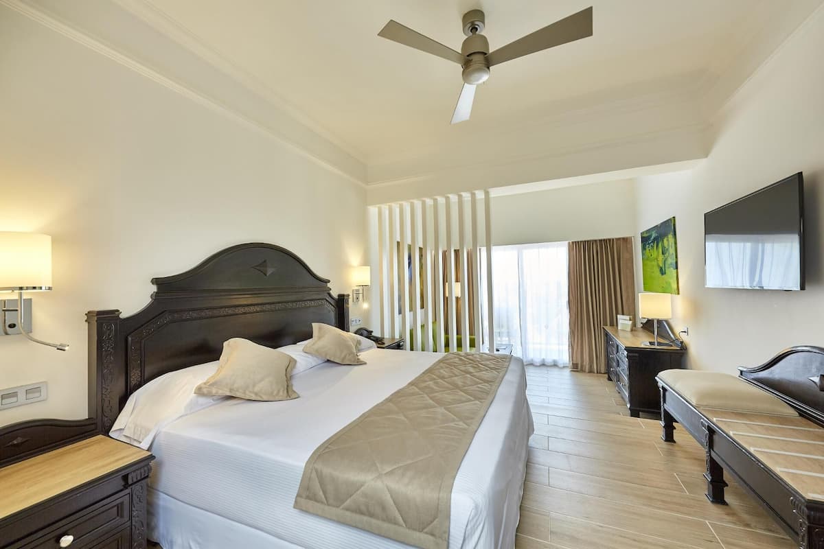 1 bedroom, minibar, in-room safe, laptop workspace