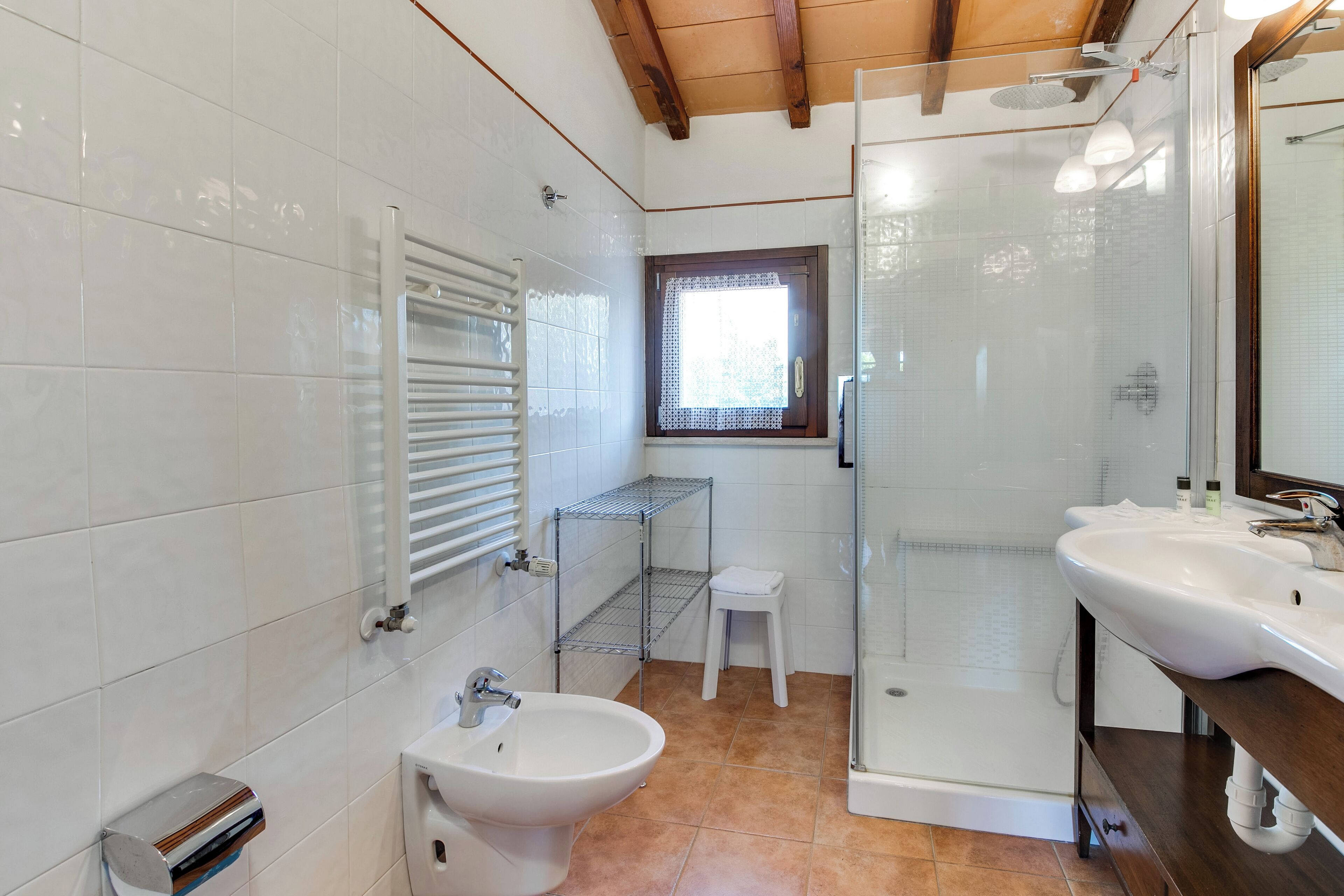 family room | bathroom | combined shower/bathtub, free toiletries, hair dryer, bidet
