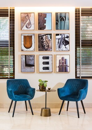 Lobby-Lounge