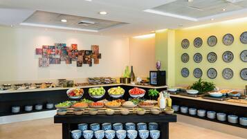 Daily buffet breakfast for a fee