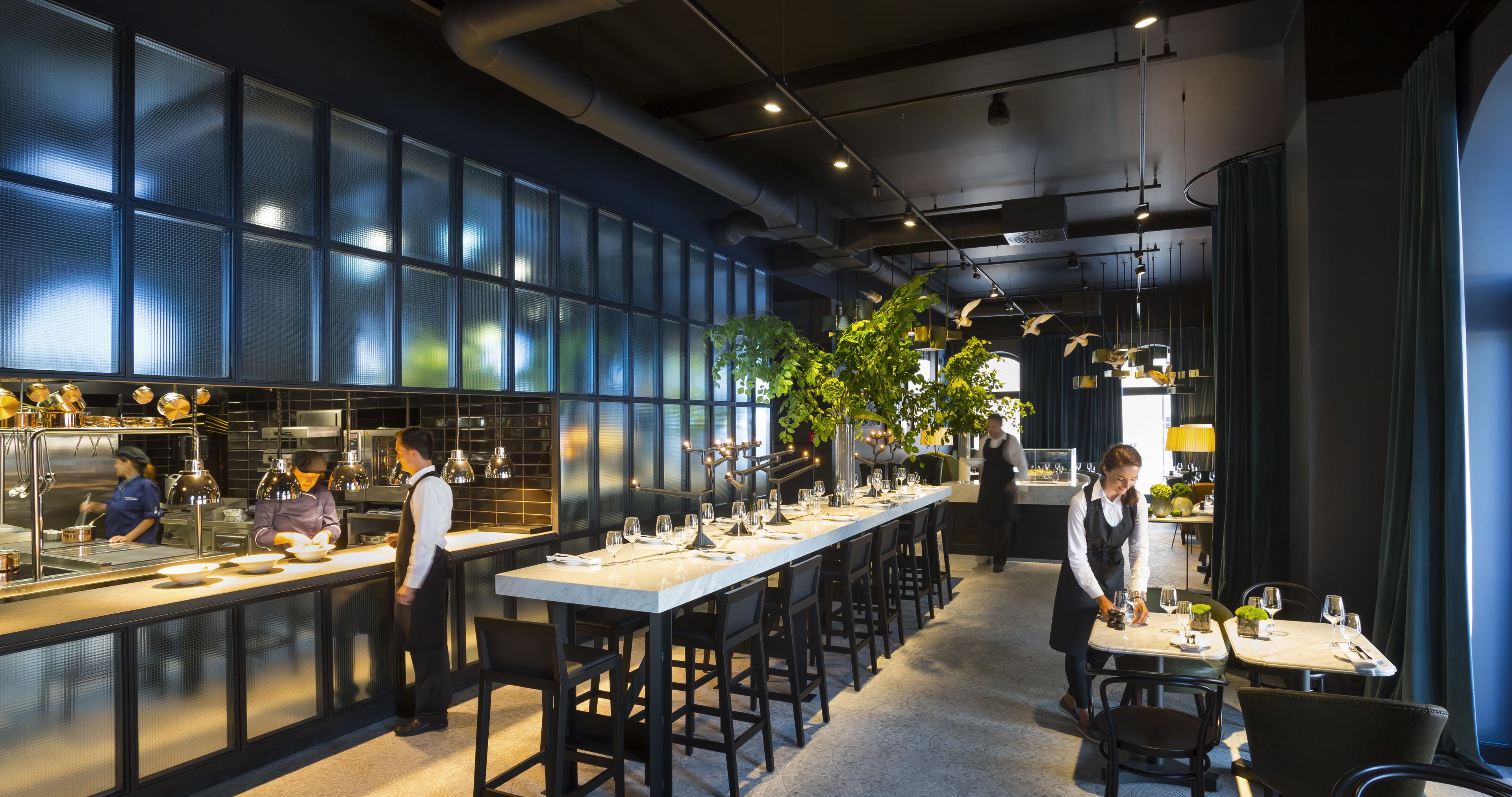 free daily cooked-to-order breakfast