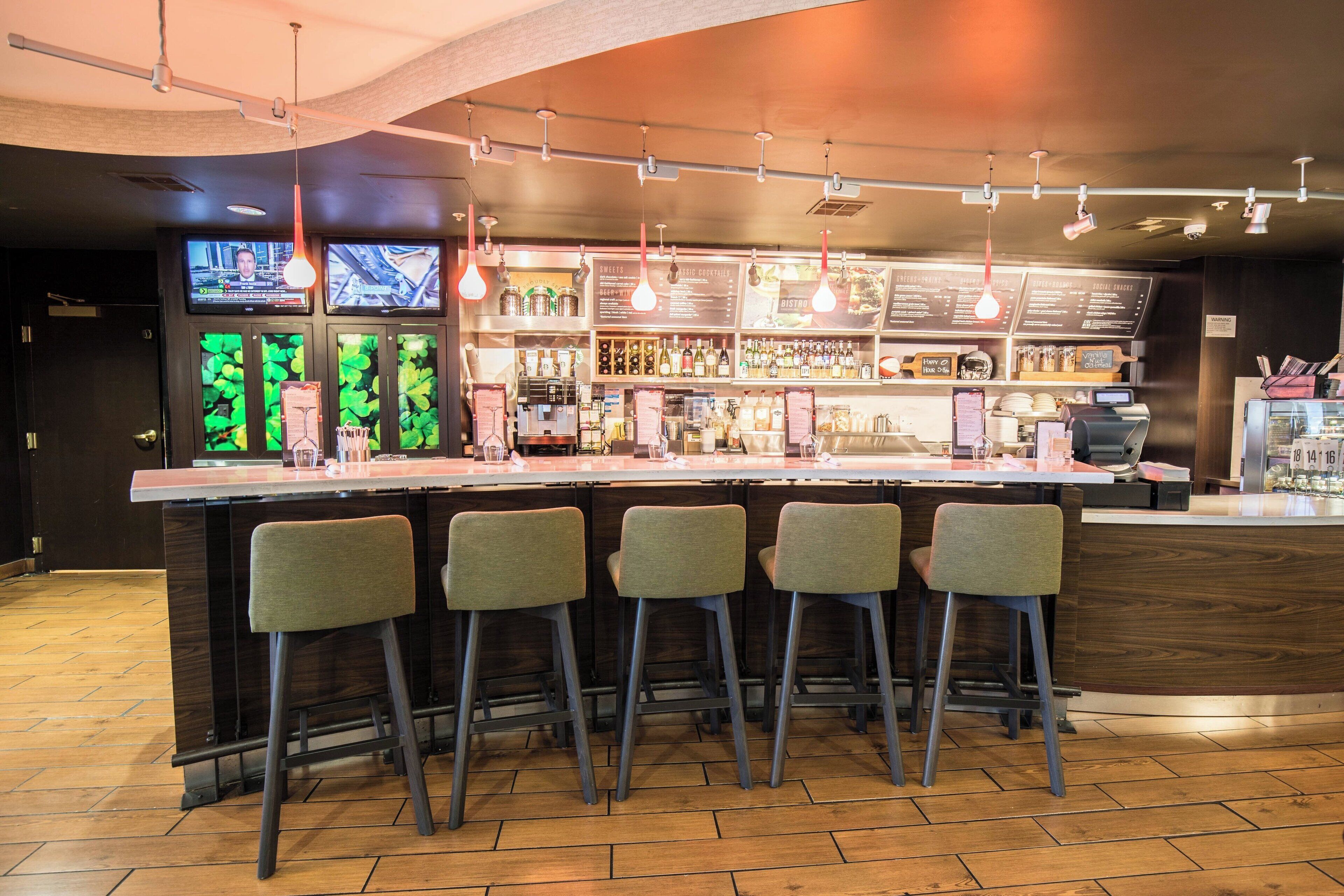 breakfast and dinner served, american cuisine