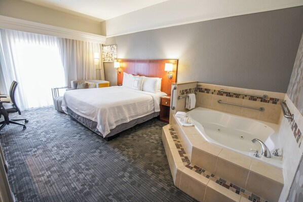 Room, 1 King Bed | Pool