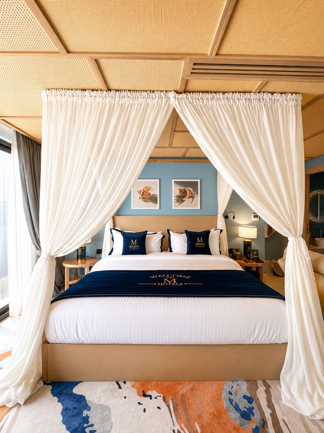Saint Tropez Loft Sea View | Egyptian cotton sheets, premium bedding, minibar, in-room safe