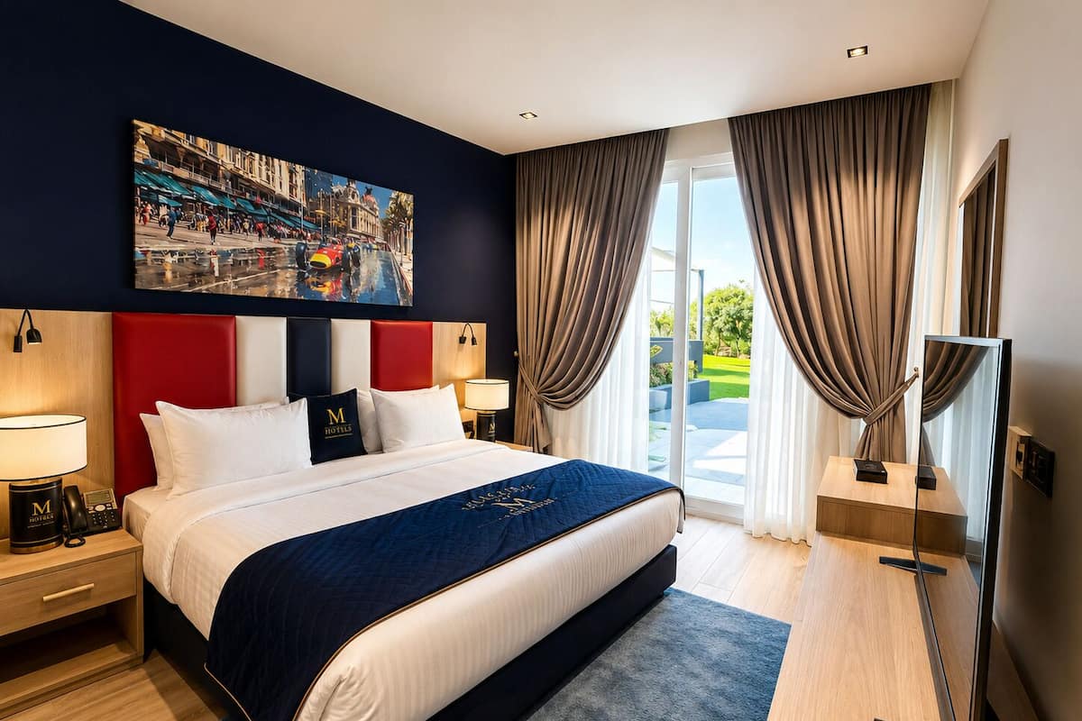 Monaco Villa with private pool & Gardens | Bộ trải giường bằng vải cotton Ai Cập, bộ đồ giường cao cấp, minibar 
