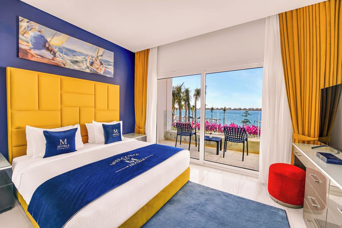 Superior Family Room Sea View | Sábanas de algodón egipcio, ropa de cama de alta calidad y minibar
