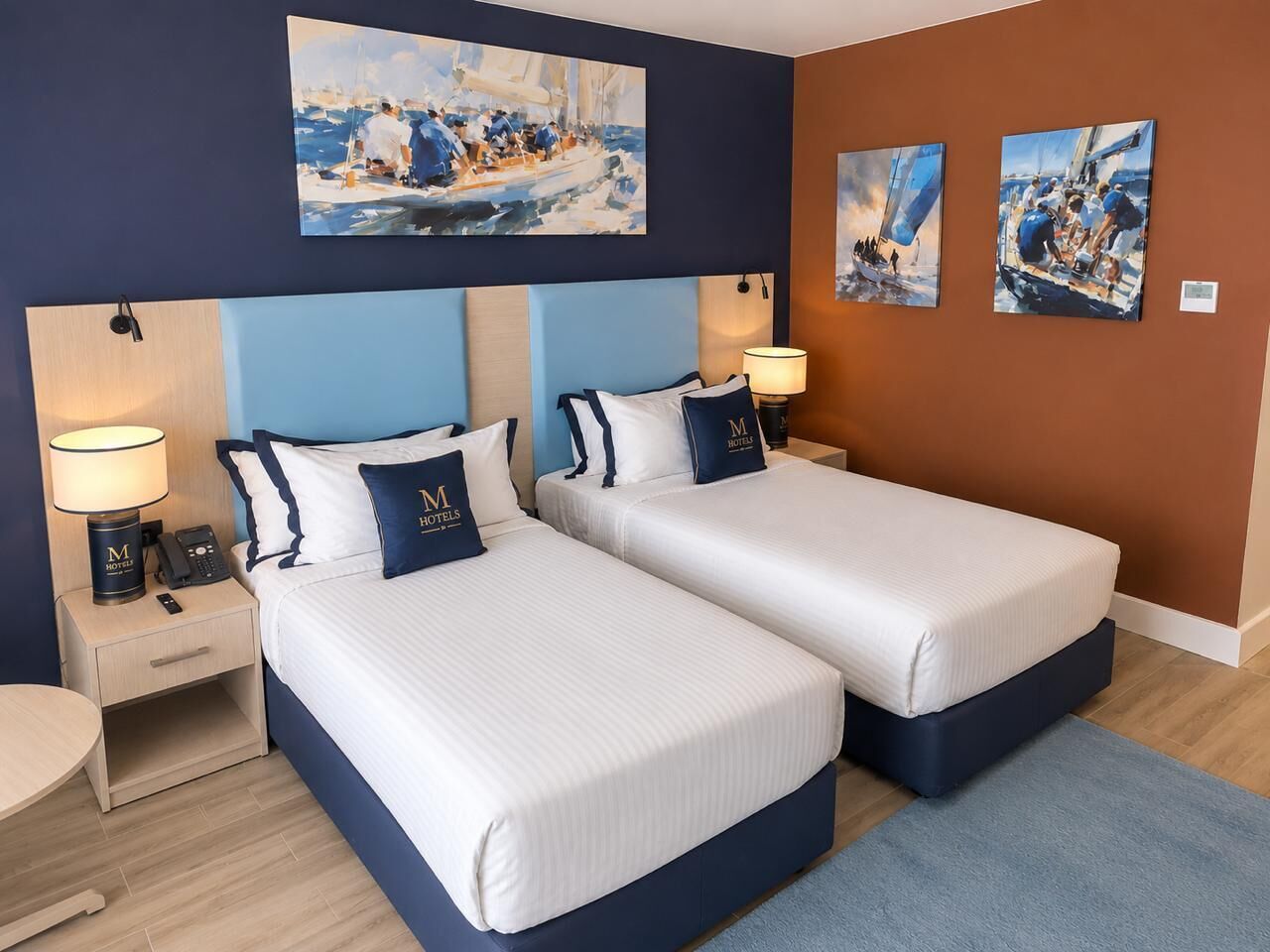 Executive Double or Twin Room Sea View | Bộ trải giường bằng vải cotton Ai Cập, bộ đồ giường cao cấp, minibar 