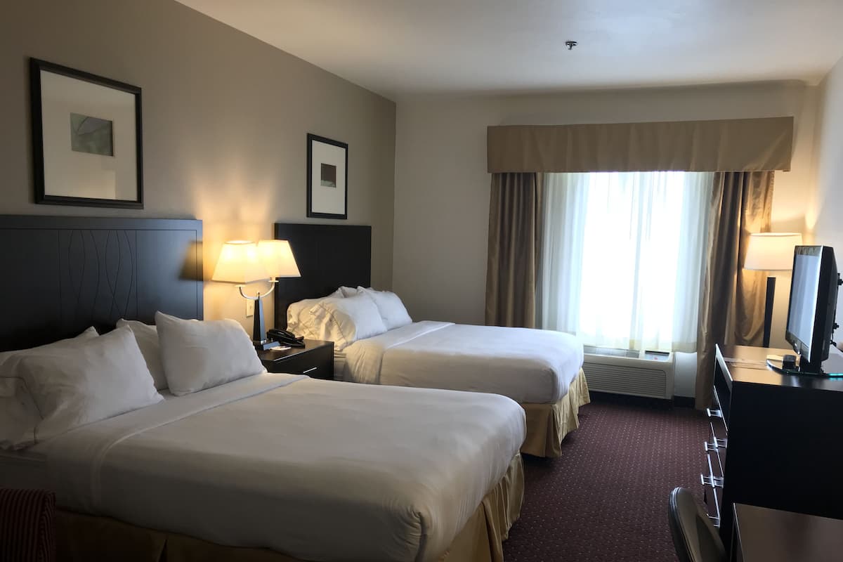 Standard Room, 2 Queen Beds, Accessible (Mobil Tub) | In-room safe, desk, iron/ironing board, free WiFi