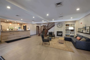 Country Inn & Suites by Radisson, Lake George (Queensbury), NY