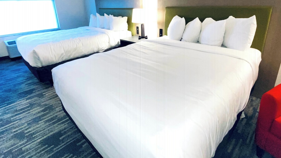 Country Inn & Suites by Radisson, Lake George (Queensbury), NY