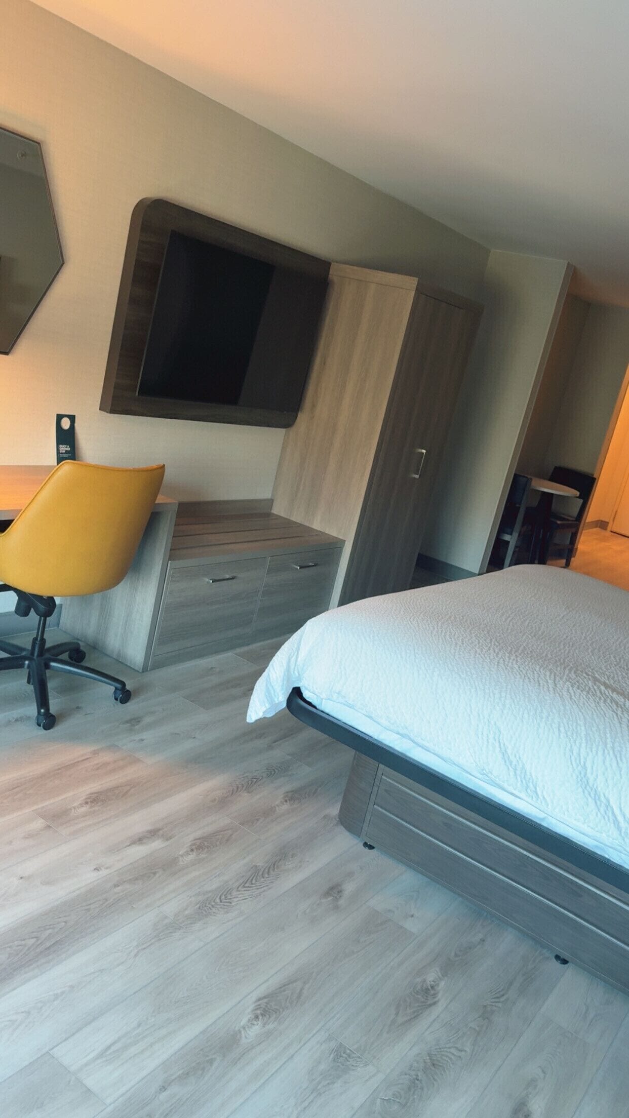 suite, 1 king bed | desk, laptop workspace, blackout curtains, iron/ironing board