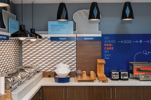 Free daily continental breakfast  - Holiday Inn Express Hotel & Suites Drums by IHG (Drums)