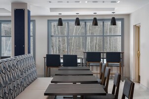 Desayuno continental incluido todos los días 